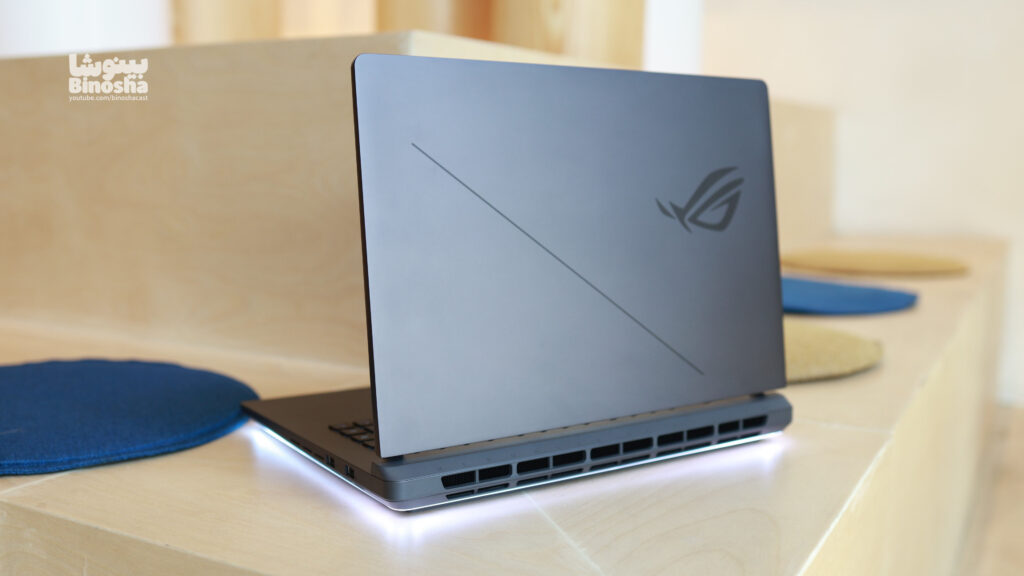 Asus ROG G615LR پشت