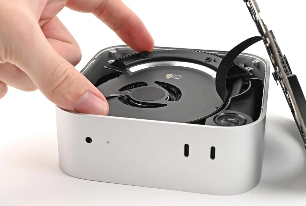 Apple Mac Mini M6 بینوشا Binosha داخل دستگاه